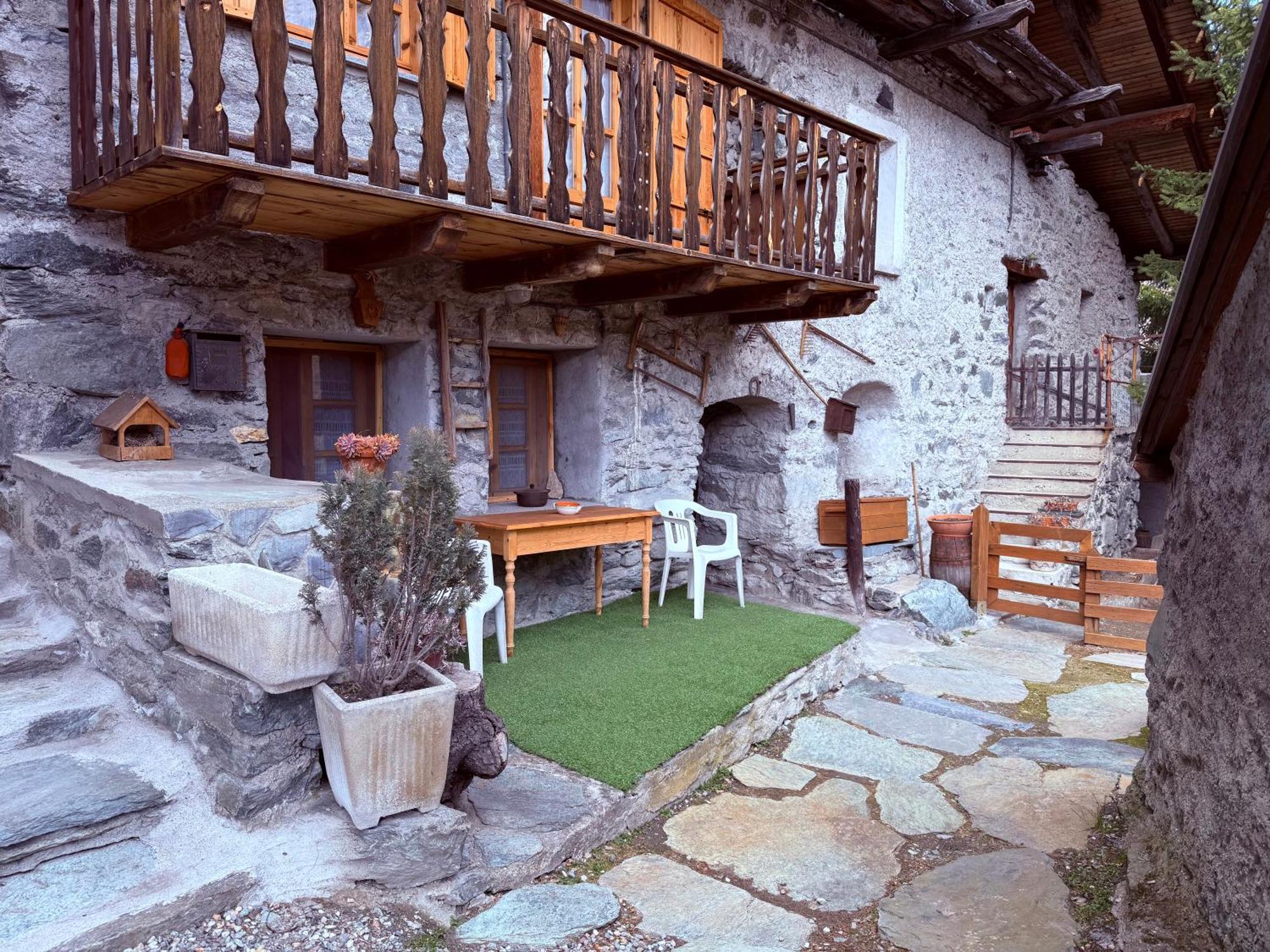 Holiday home Casa Vacanze Nora Chamois